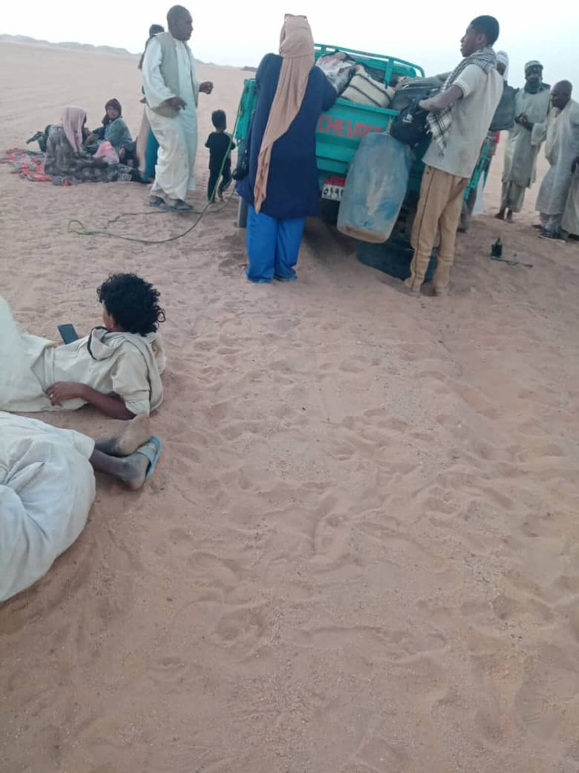 لاجئون سودانيون أثناء رحلة طلب اللجوء إلى مصر